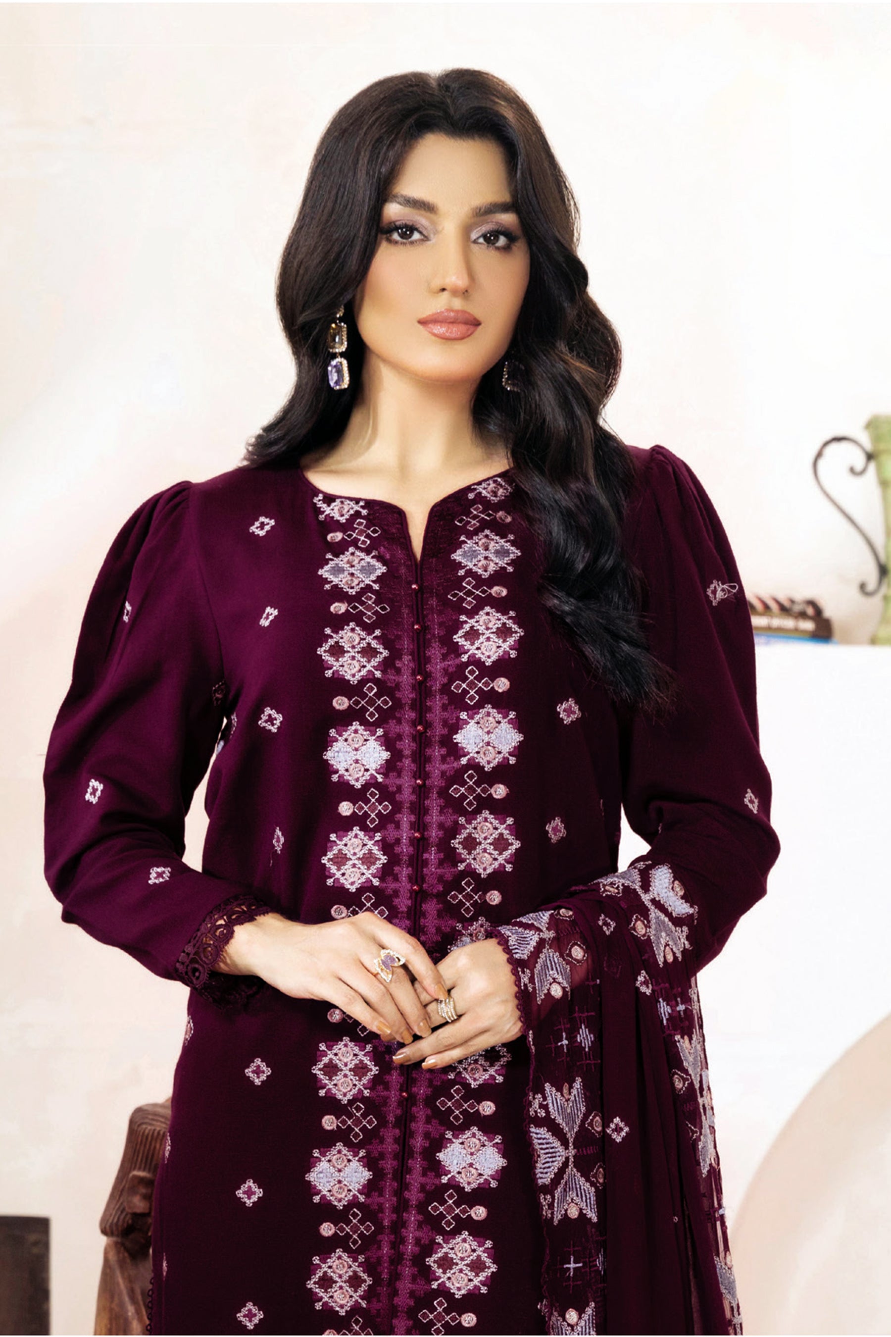 Sanam Saeed Ilana D-10