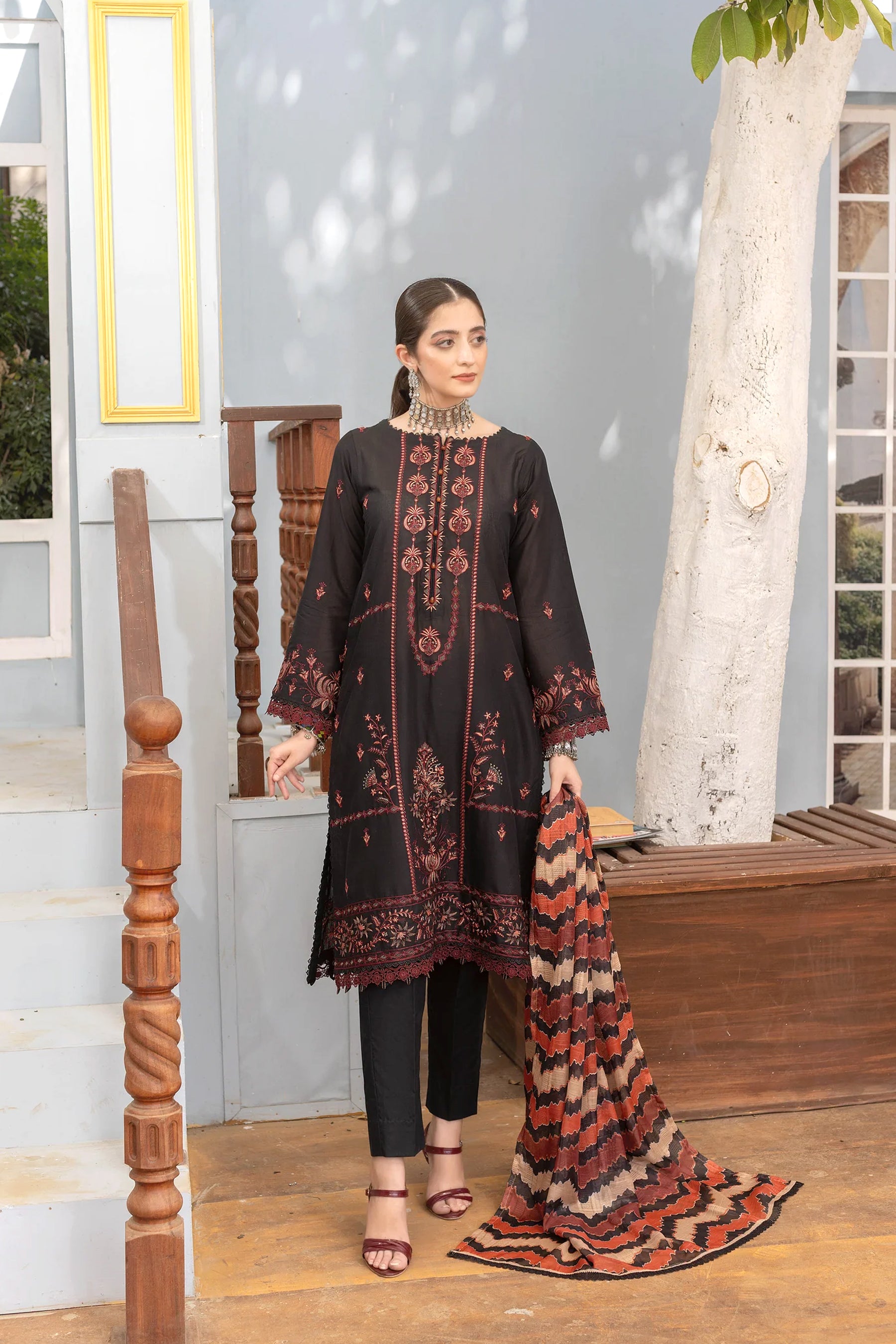 Embroidered Lawn Shirt Fancy Voile Print Duppatta
