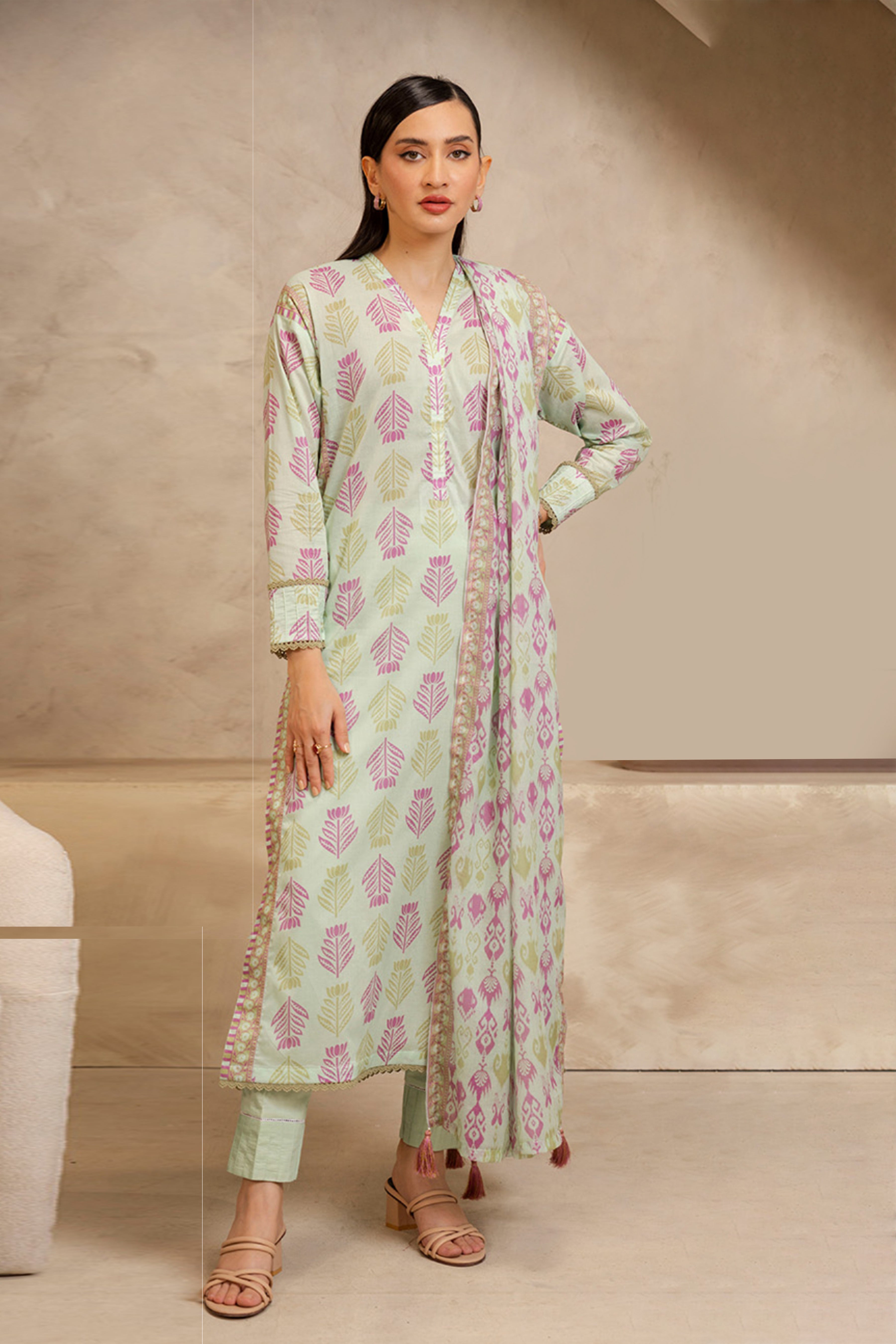 Zellbury Lawn`25 WUSX#30028