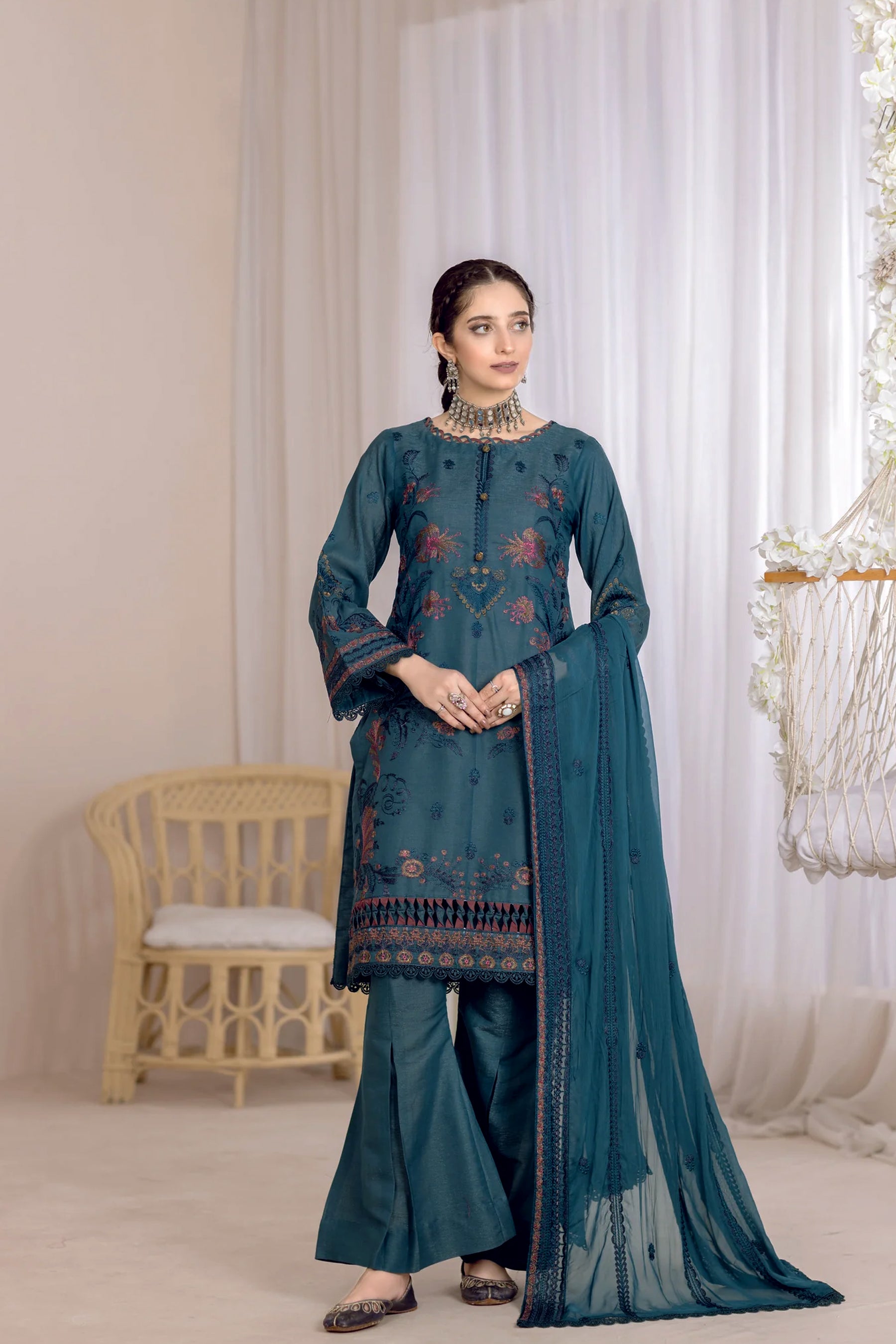 Wania Hoor WP-270 Vol-01