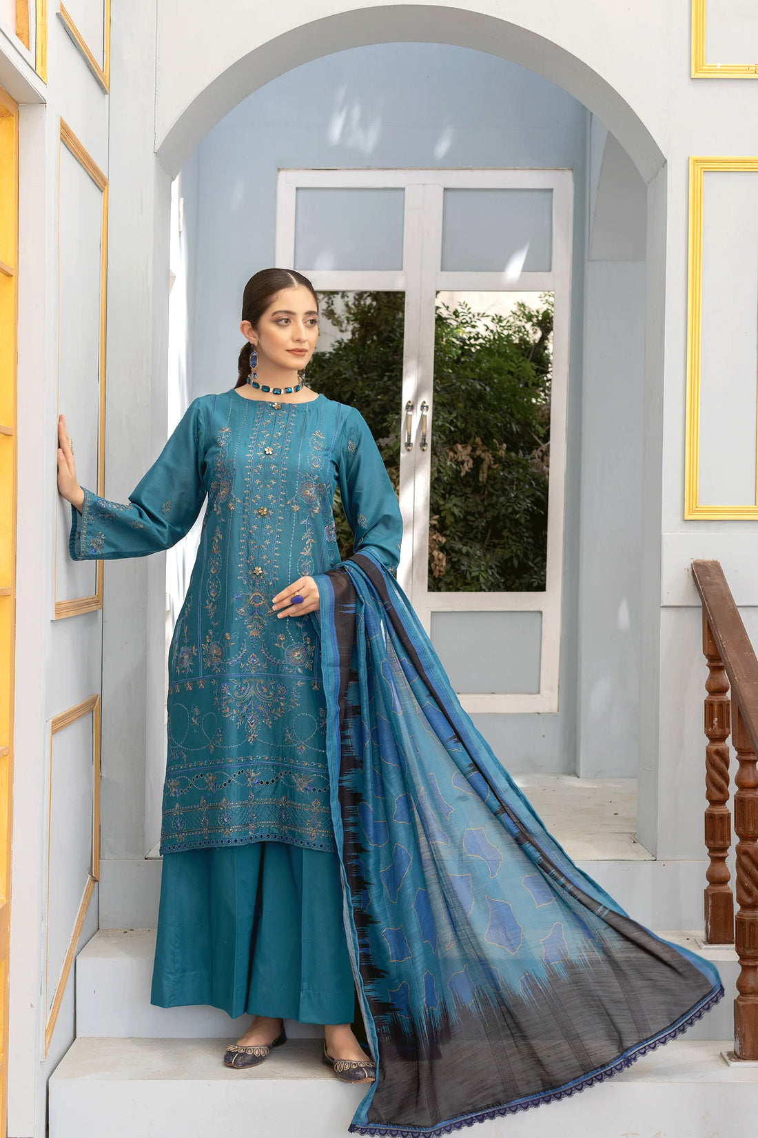 Embroidered Lawn Shirt Fancy Voile Print Duppatta