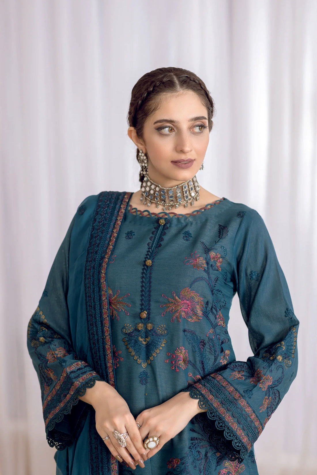 Wania Hoor WP-270 Vol-01
