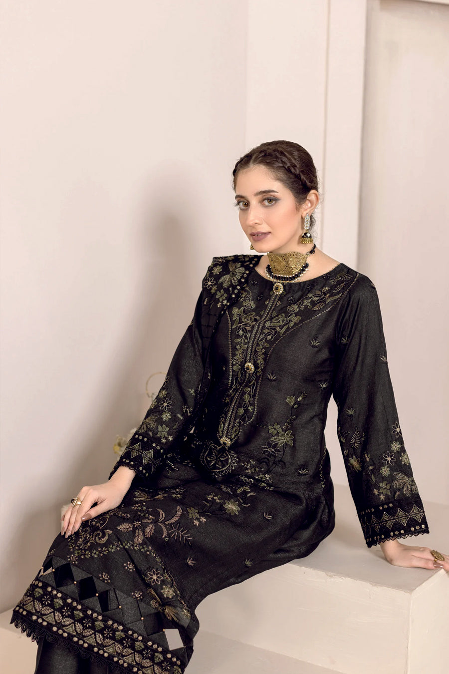 Wania Hoor WP-262 Vol-01