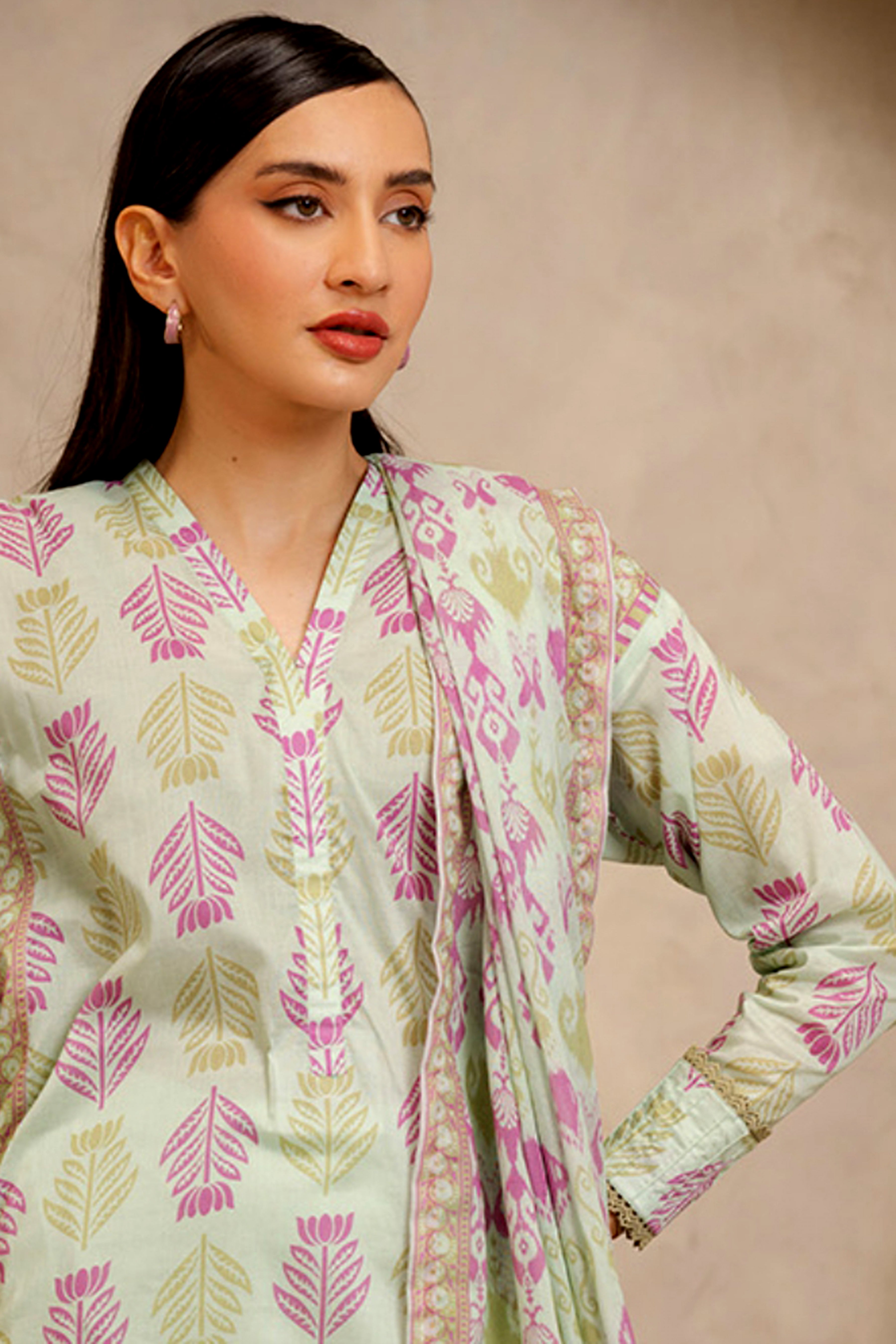 Zellbury Lawn`25 WUSX#30028