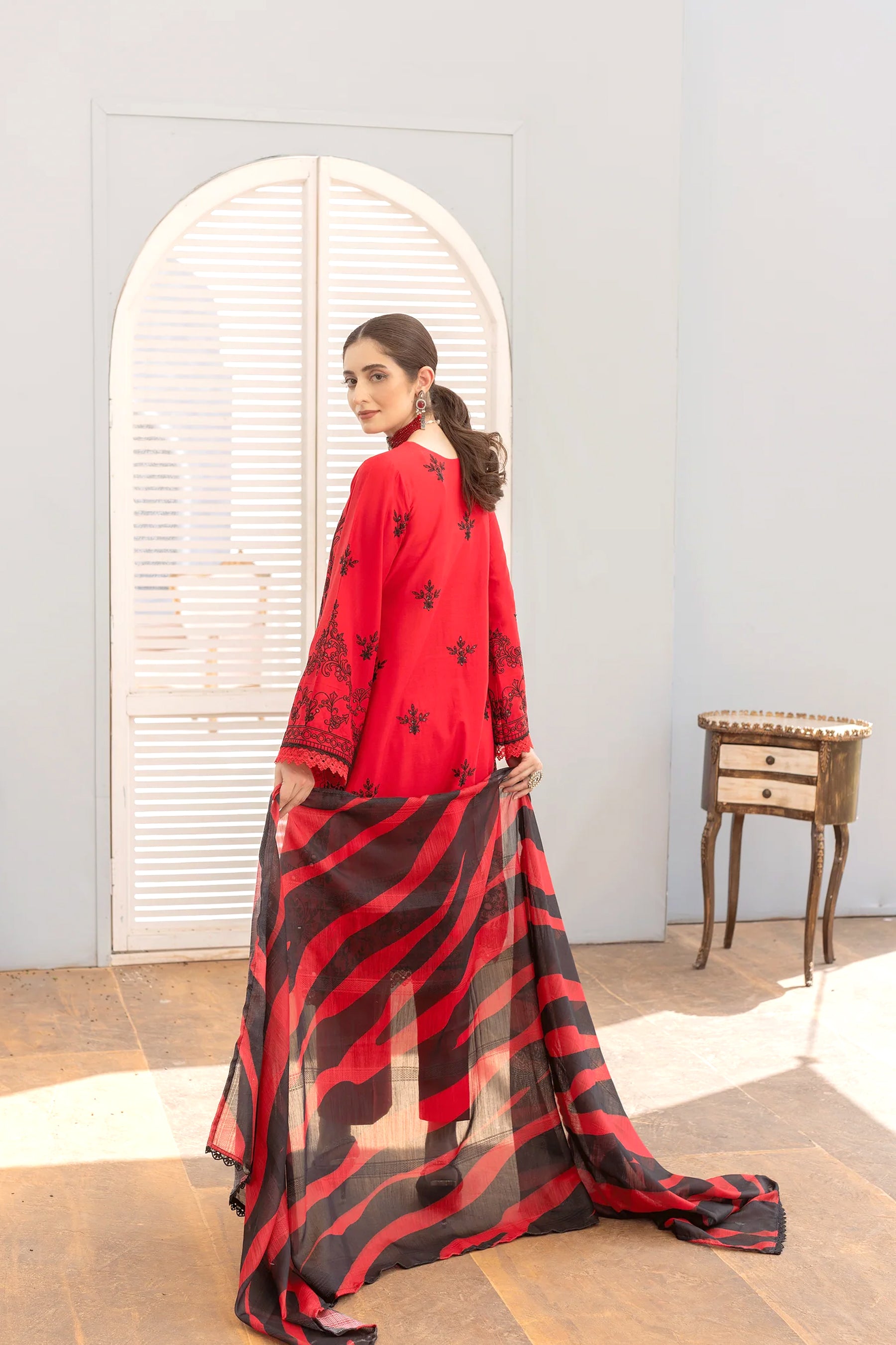 Embroidered Lawn Shirt Fancy Voile Print Duppatta