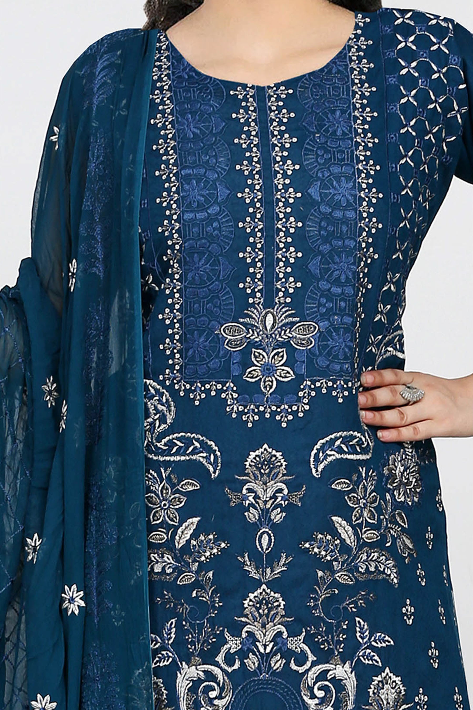 Shabnam by Ayla Zahra