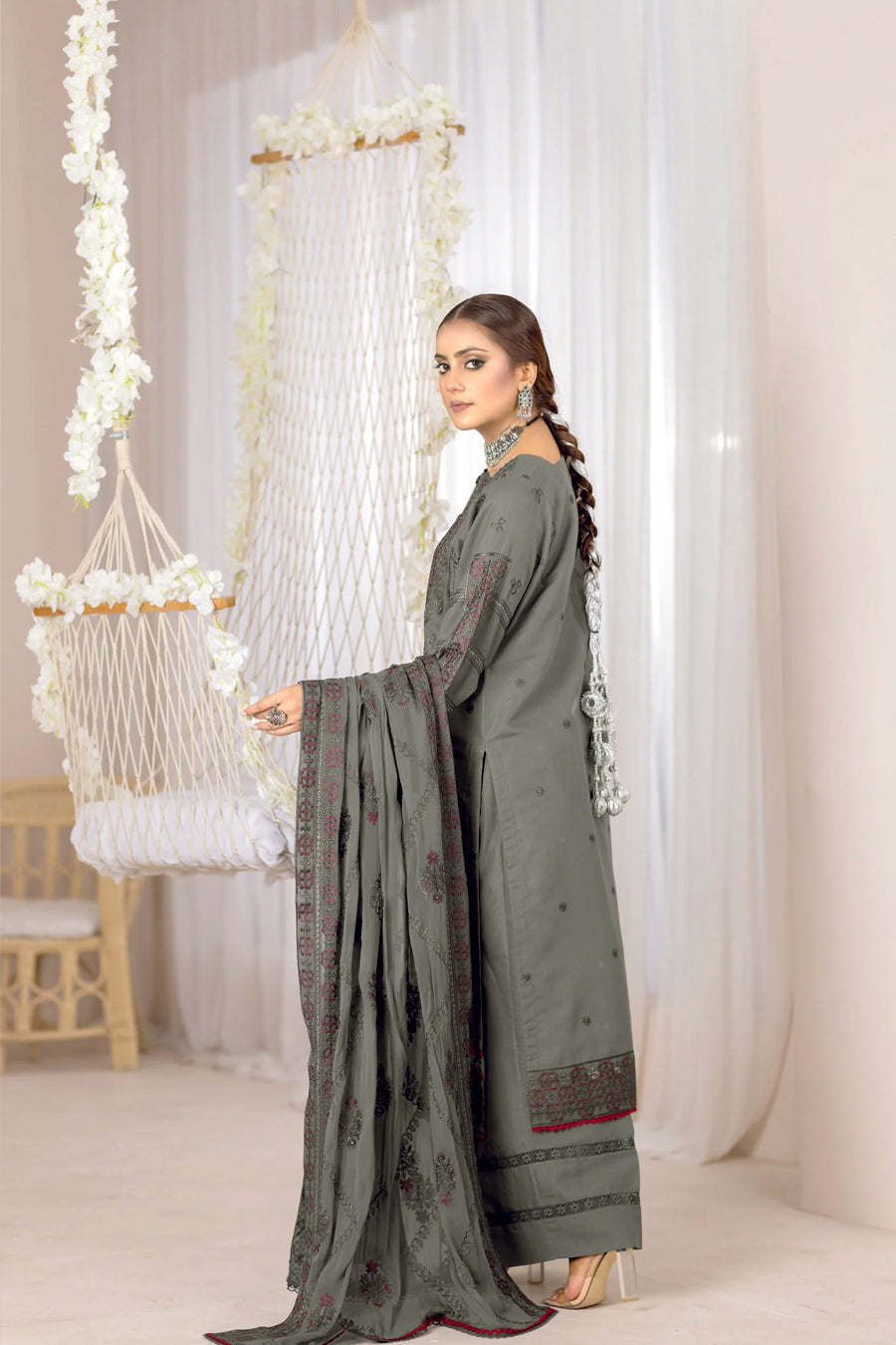 Wania Hoor WP-266 Vol-01