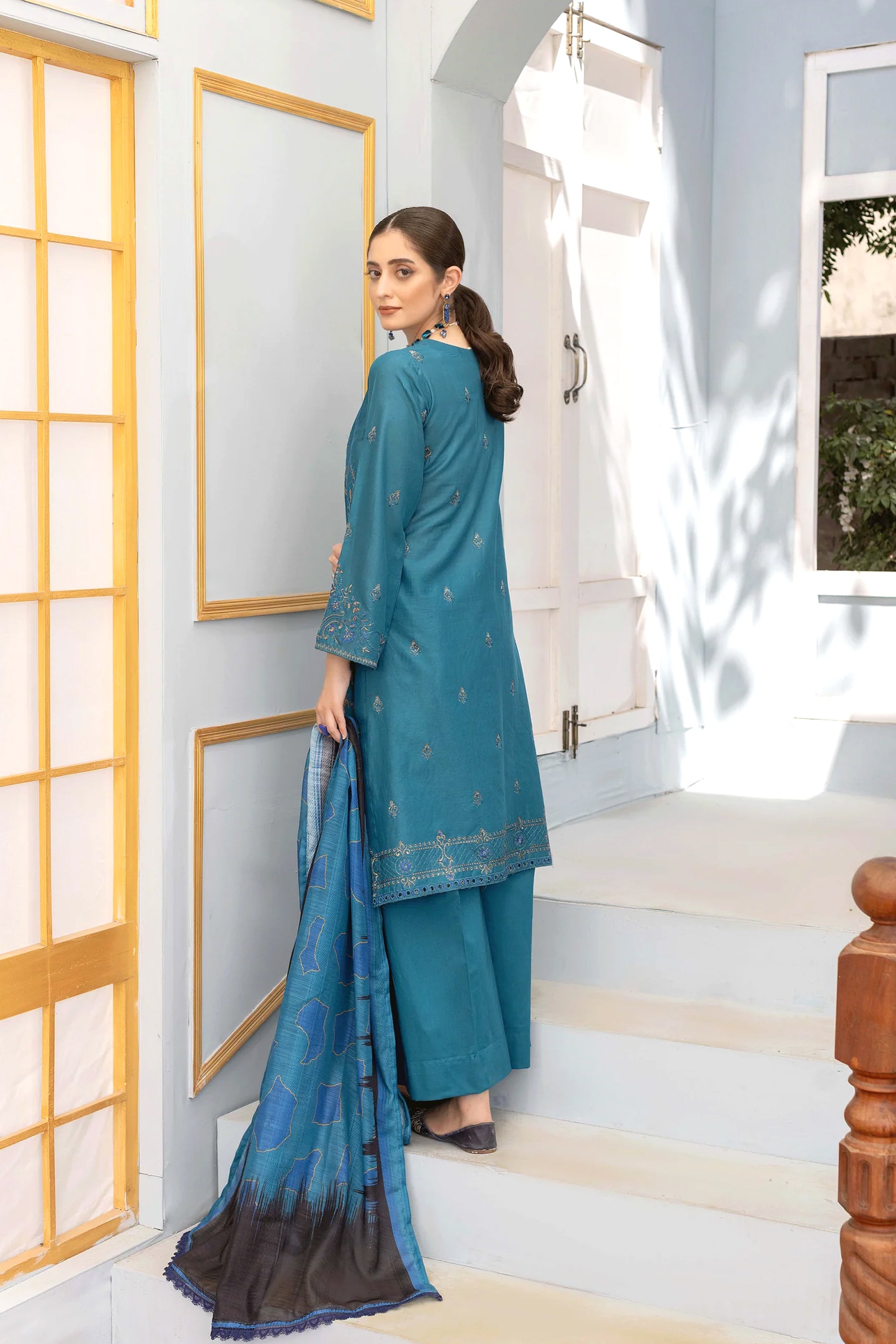 Embroidered Lawn Shirt Fancy Voile Print Duppatta