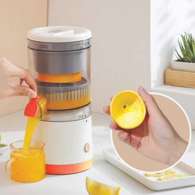 Plastic Hand Operated Multifunctional Citrus Juicer, Capacity: 1000 ml