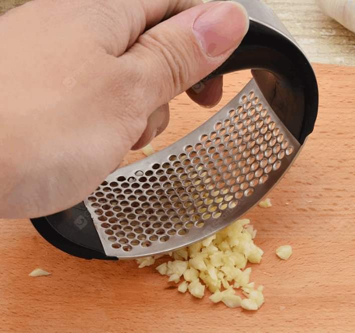 Kitchen Garlic Press Rocker Garlic Crusher Tool