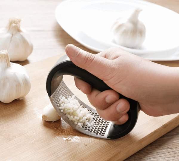 Kitchen Garlic Press Rocker Garlic Crusher Tool