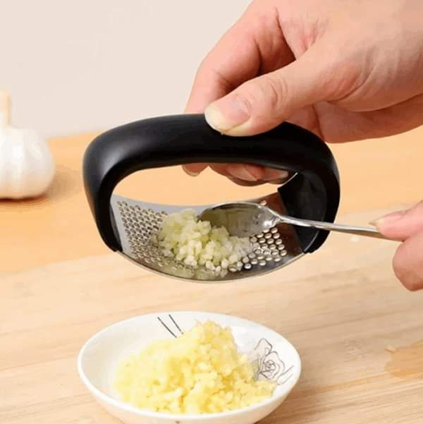 Kitchen Garlic Press Rocker Garlic Crusher Tool