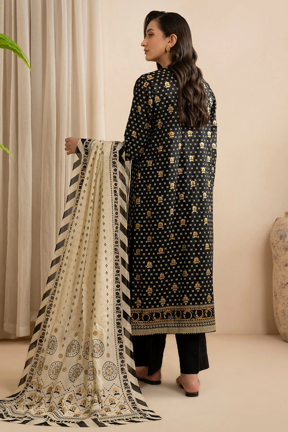 Zellbury Summer Printed Lawn Unstitched 3Pc Suit WUS25X30395