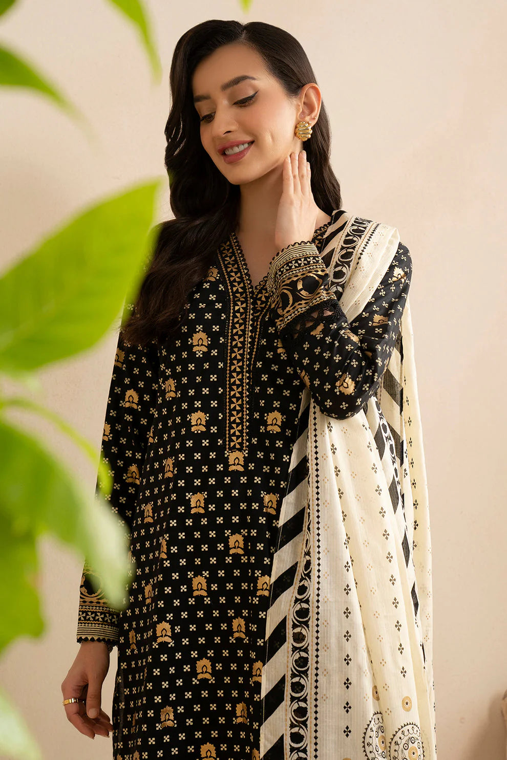 Zellbury Summer Printed Lawn Unstitched 3Pc Suit WUS25X30395