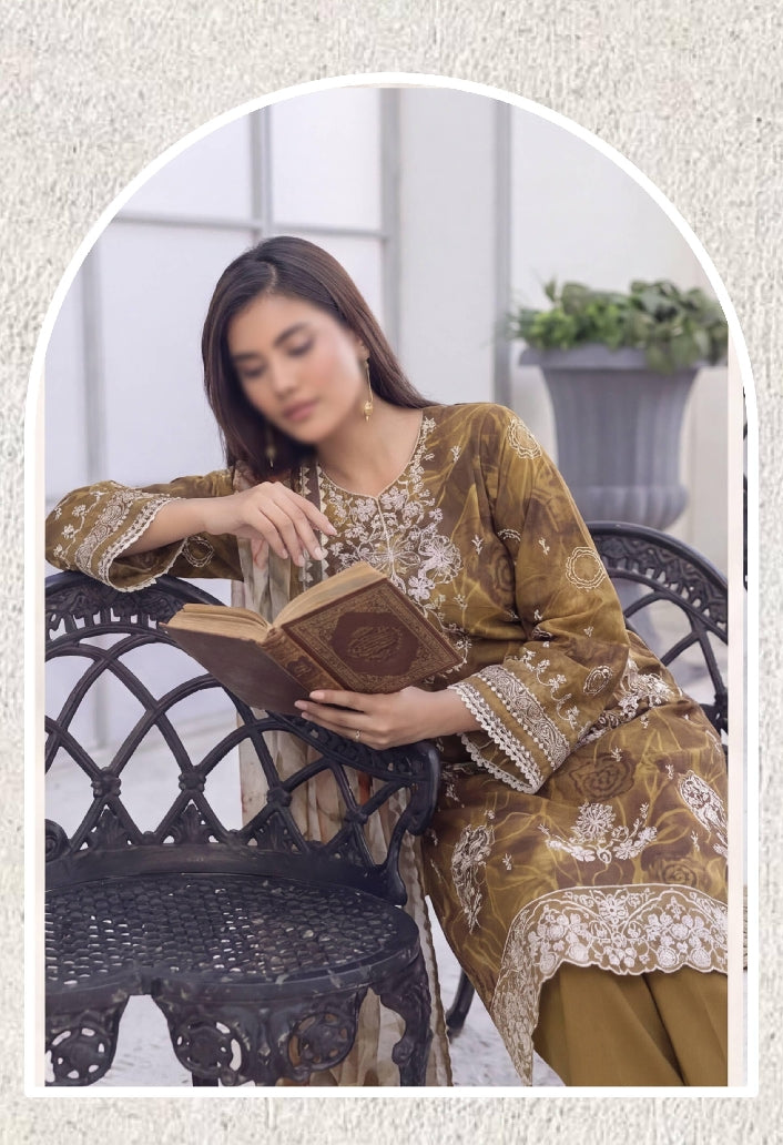 FANTAK CRAFT  Digital Print Slub Lawn Embroidered 3PC Suit