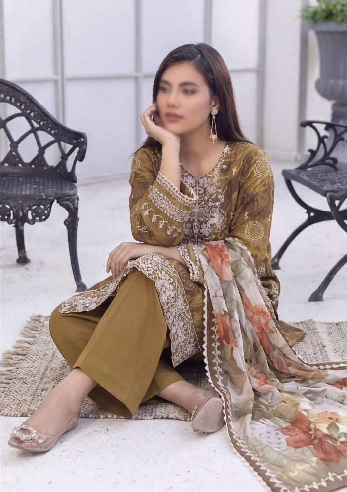 FANTAK CRAFT  Digital Print Slub Lawn Embroidered 3PC Suit